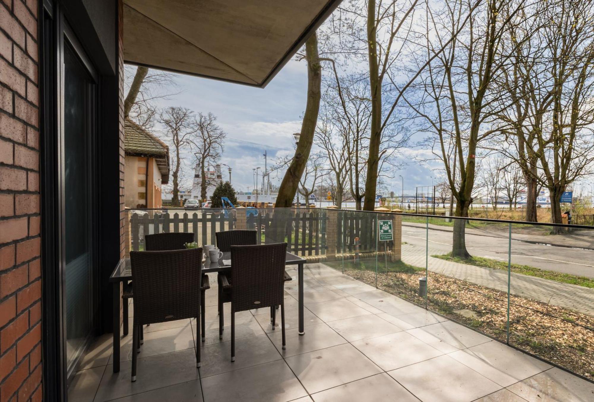 Modern Studio With Terrace And Parking In Swinoujscie By Noclegi Renters מראה חיצוני תמונה